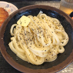 手打十段 うどんバカ一代 - 黒胡椒がたっぷり(^○^)