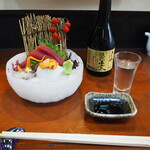 寿司割烹みやもと - お造り盛り合わせ ＆ 冷酒（浪花政宗 大吟醸）