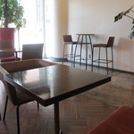 レヴェッロ フォカッチェリア エ パネッテリア - 店内