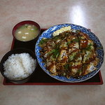 すずめ - スペシャルBセット（肉玉そば）