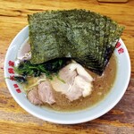 Ramen Rokkakuya - ラーメン700円麺硬め。海苔増し100円。