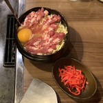 Kokeshi - お好み焼き ブタチーズ玉 890円。