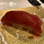 第三春美鮨 - シビマグロ　赤身　150g　腹上二番　一本釣り　青森県大間　熟成7日目