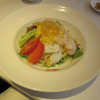新橋亭 - 海鮮冷やし中華　2000円