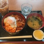 北海道酒場 はた瀬 - お得なトッピング豚丼¥780+税