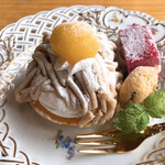 カフェ マイセン - アンティークマイセン＋モンブラン