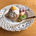 カフェ マイセン - アンティークマイセン＋モンブラン