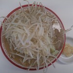 中華そば ラッキー - パンチラーメン･小･ニンニク普通･野菜ダブル