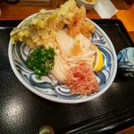 本場讃岐うどん 麺工房 笑門 - 讃岐天ぶっかけ　