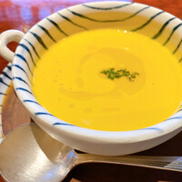 横浜瀬里奈 ステーキドーム - 