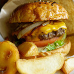 Ralph's Burger Restaurant - 