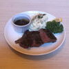 クラフトビールと肉寿司 個室肉バル 東京スタイルサンクス - 国産黒毛和牛A4のサーロインステーキ。
美味し。