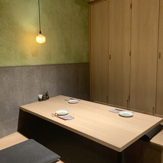 デザイナーが手掛けたこだわりの個室席