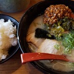 博多ラーメン　本丸亭 - 