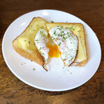 Persimmon Cafe - 半熟蛋