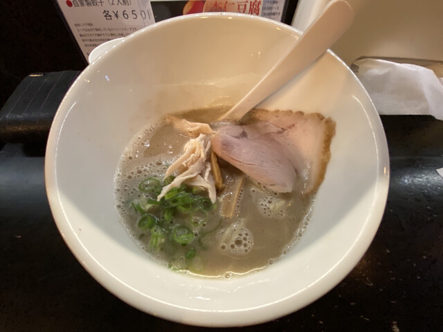 移転 麺屋 號tetu コテツ 長浜 ラーメン 食べログ