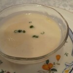 シェ大見山 - 玉葱の冷製スープ