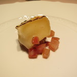 フォリオリーナ・デッラ・ポルタ・フォルトゥーナ - 炙ったトミーノ チーズと赤カブ   (2012/06)