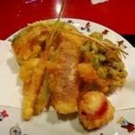 玄蕎麦 野中 - 彩り鮮やかな野菜天ぷら