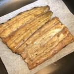 鰻はし本 - クッキングシートで