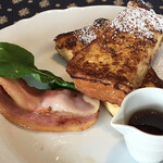 森の中の朝食とカフェの店　キャボットコーヴ - 