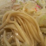 中村商店 - 平打ちの麺