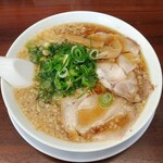 ラーメン魁力屋 - 特製醤油ラーメン（715円）