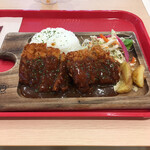 らんちょすキッチン - ダブルチキンカツデミグラスソースプレート803円