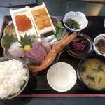 カネシチ水産 - うに・いくら定食