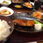 ごはんや金沢 - 