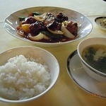 中国料理 萬山楼 - 黒酢の酢豚とご飯