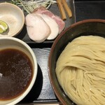 麺屋一燈 - 芳醇香味細つけ麺（醤油）＋塩・酢橘