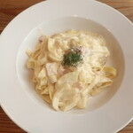 カフェ&レストラン アゼキリ - カルボナーラ