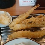 まきの - 海老天定食の天ぷら