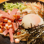 本陣房 新橋店 - 胡麻酢ぶっかけそば、1200円。