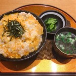 新橋 鶏繁 どんぶり子 - バーン！親子丼大盛り