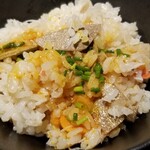 馳走 啐啄一十  - ⑱夏トリュフご飯、北紫雲丹(北海道産)載せ
      最後に卵の黄身を混ぜ合わせ、さらに濃厚な味わいに。
      更に北紫雲丹のコクが加わって美味しい♪ヽ(´▽｀)/