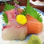 いせや - 刺身盛り合わせ