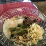 山楽茶屋 古狸山 - ジビエを使った名物の古里山そば