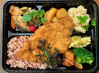 ワインと薪料理の店 piano - イタリアン弁当