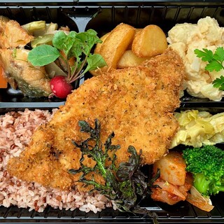 ワインと薪料理の店 piano_2