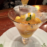 横浜うかい亭 - 完熟マンゴーパフェ　2020.07