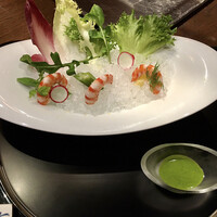 横浜うかい亭 - 前菜
                    才巻海老のマリネ　サラダ
                    2020.07