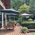 小梨の木の下 - ペットOKのテラス席
気持ちいいです