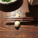 Kyouraku - 茹で落花生が箸置き