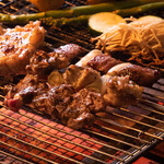 日本酒 炉端焼き 郷味 - 串焼き（調理風景）