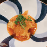 鳥田中 - 七谷地鶏胸肉黄身醤油和え