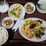 徐記厨房 - 豚肉とキクラゲ　玉子の炒め¥780
