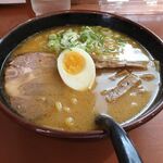 三代目 月見軒 - 味噌ラーメン￥８００