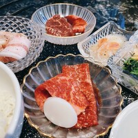 東京焼肉 一頭や コレド室町テラス店 - 肉